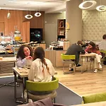 Golden Tulip - & Casino 酒店 4*