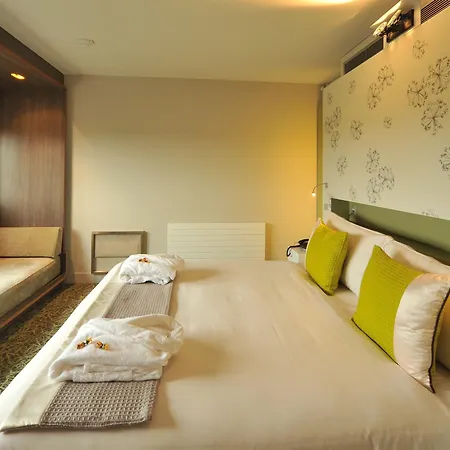 Hotel Golden Tulip - & Casino