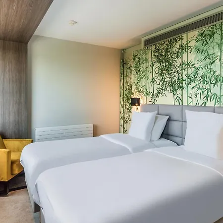 Golden Tulip - & Casino 4*