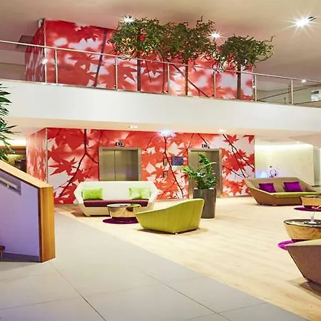 Golden Tulip - & Casino Отель 4*