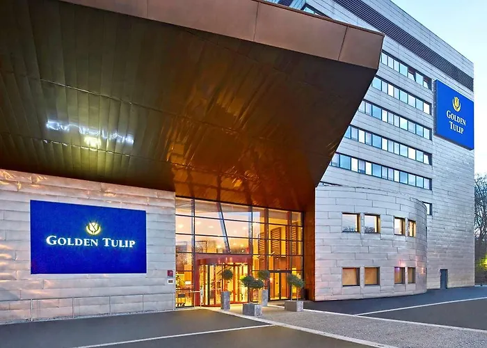Golden Tulip - & Casino Hotell 4*