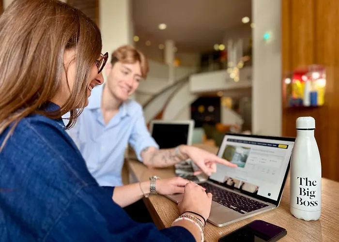 Отель Golden Tulip - & Casino Амневиль